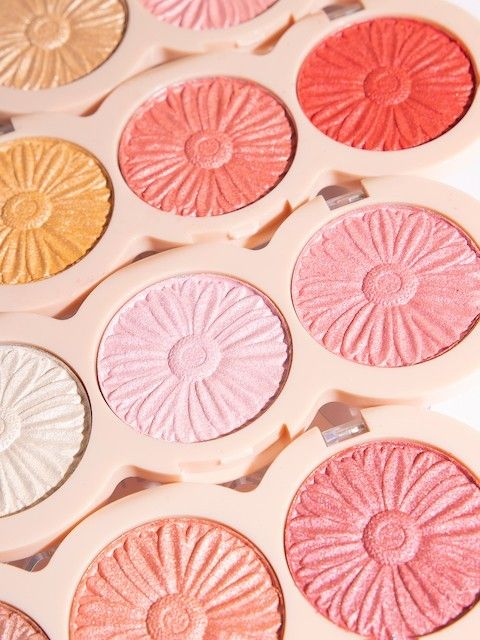 Biggerbowie Face blush with matte and shimmer effect NUDE tone 04